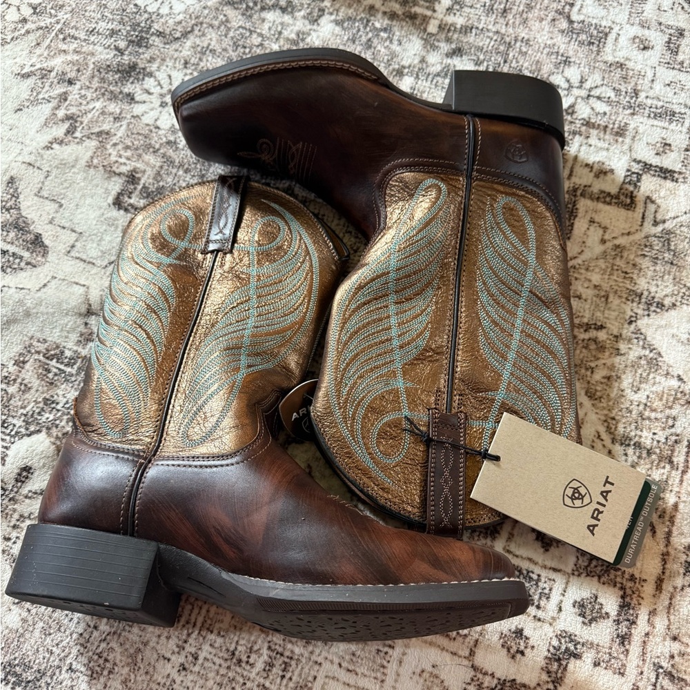 Ariat Bronze and Turquoise Western Boots